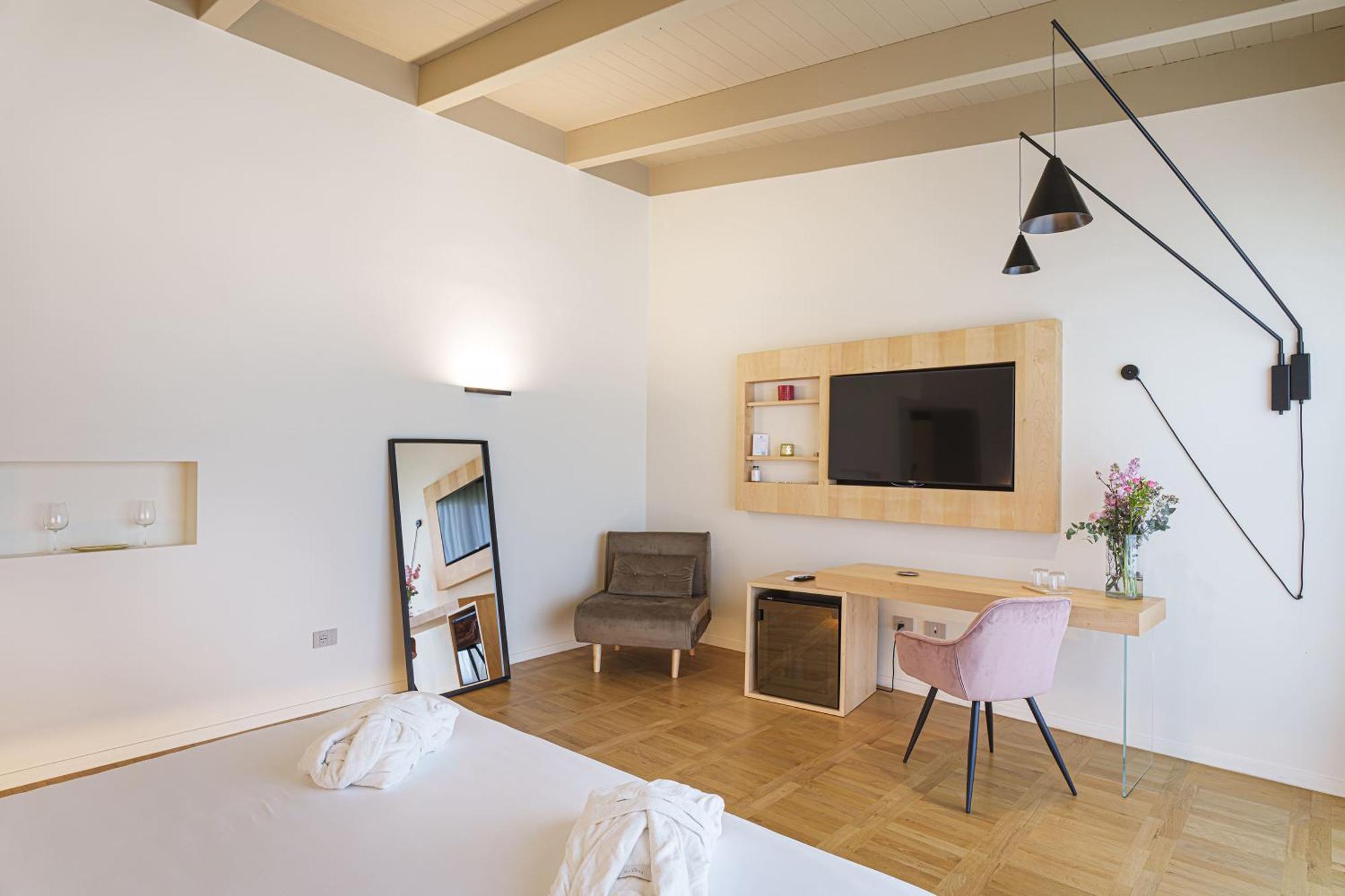 Uefio - Luxury Suites Monte di Procida Bagian luar foto