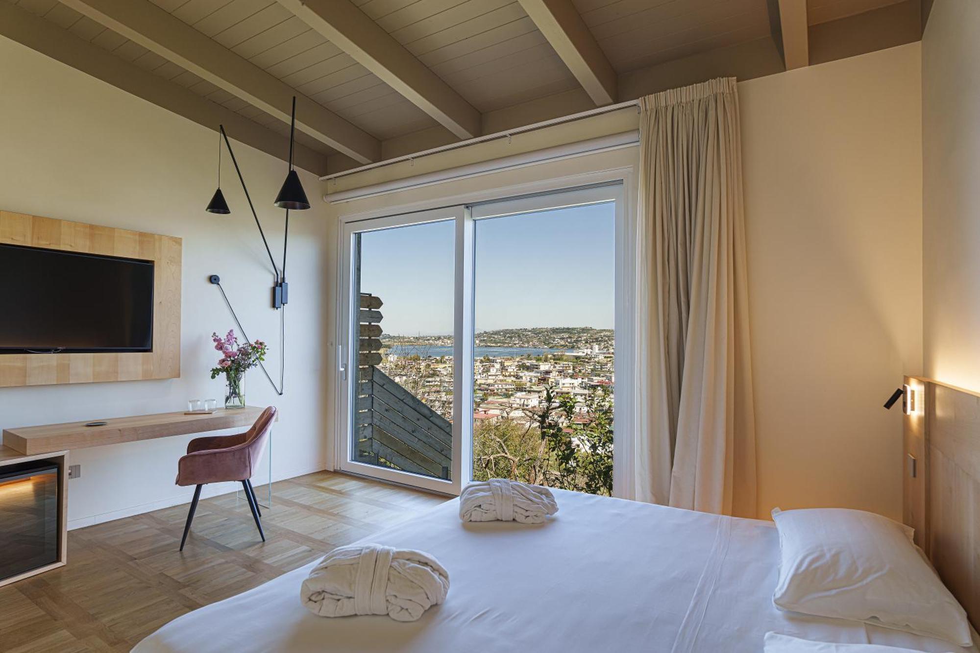 Uefio - Luxury Suites Monte di Procida Bagian luar foto